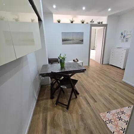 Saint George's House * Μπάρι